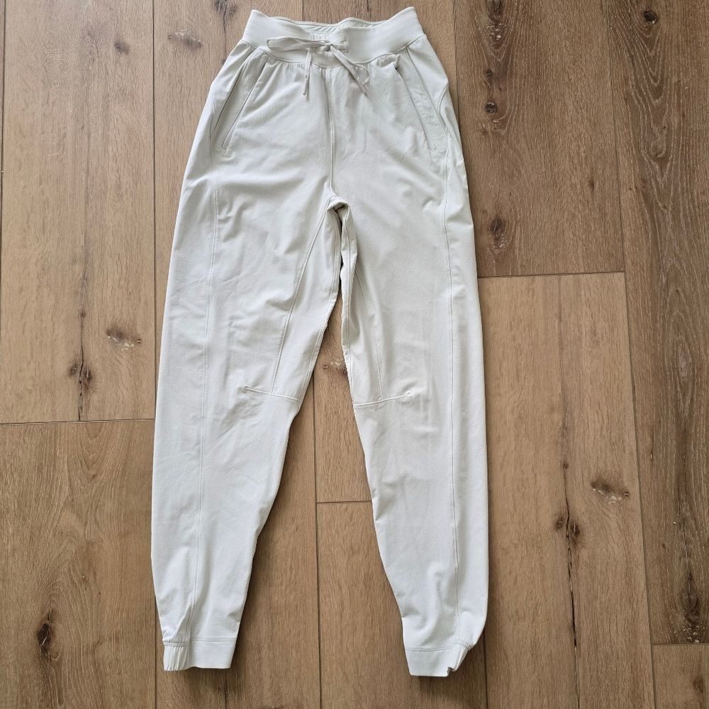 Lululemon License to Train High-Rise Pant - Picture 3 of 15